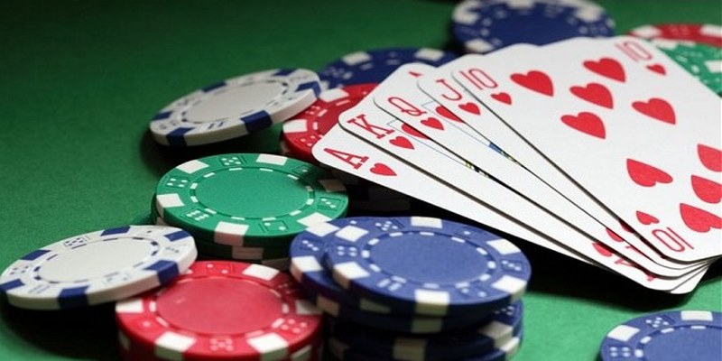 Game bài luôn thu hút được nhiều người chơi bởi các phần thưởng hấp dẫn