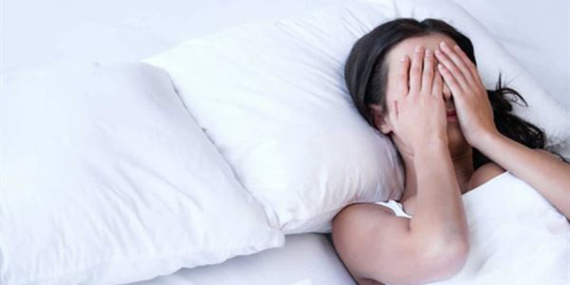Ngủ mơ thấy bản thân đi tiểu ra giường